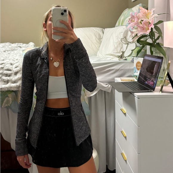 Lulu lemon zip up jacket - Picture 2 of 2